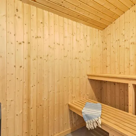 Beautiful In With Sauna